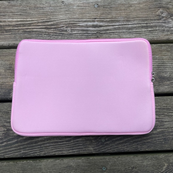 Laptop Sleeve: Pink 13.3" (Mac/ Chromebook/ Tablet Accessory) - Picture 2 of 9